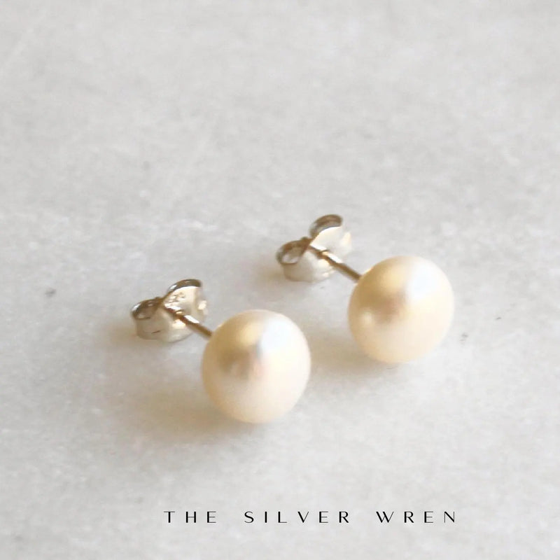 Freida Pearl Studs