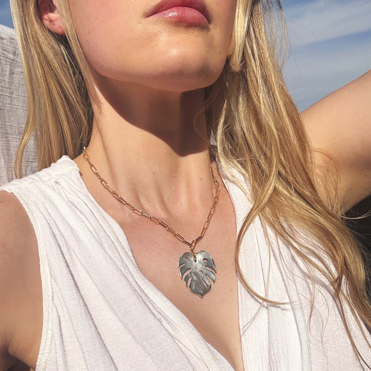 Monstera Mother of Pearl Necklace