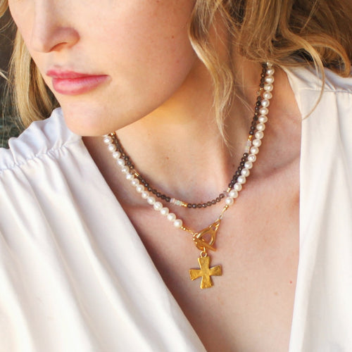 Kylah Pearl Toggle Necklace