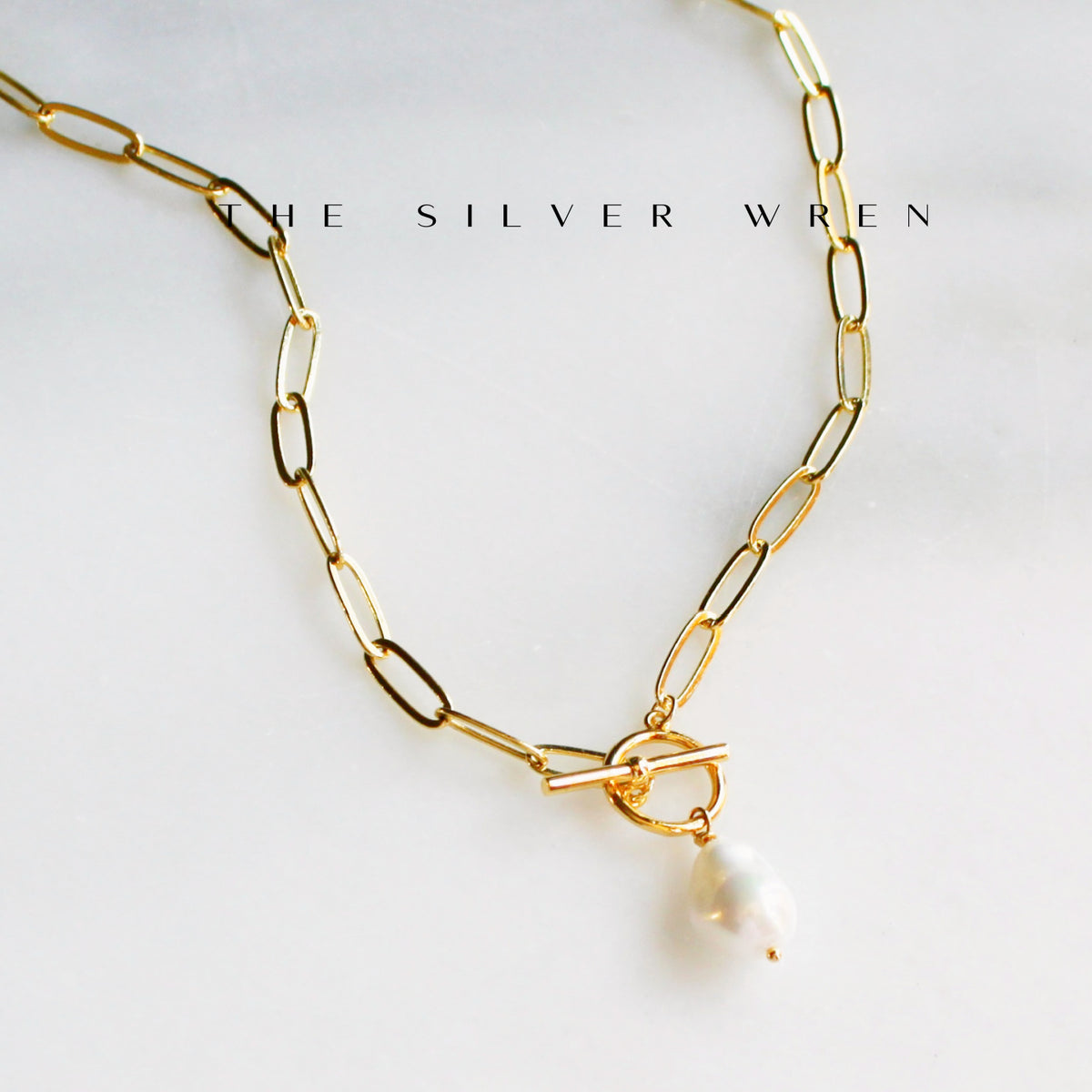 Lola Toggle & Pearl Necklace