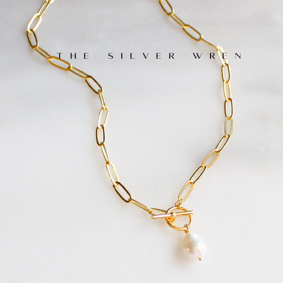 Lola Toggle & Pearl Necklace
