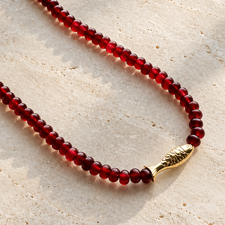 Borgoña Fish Gemstone Layering Necklace