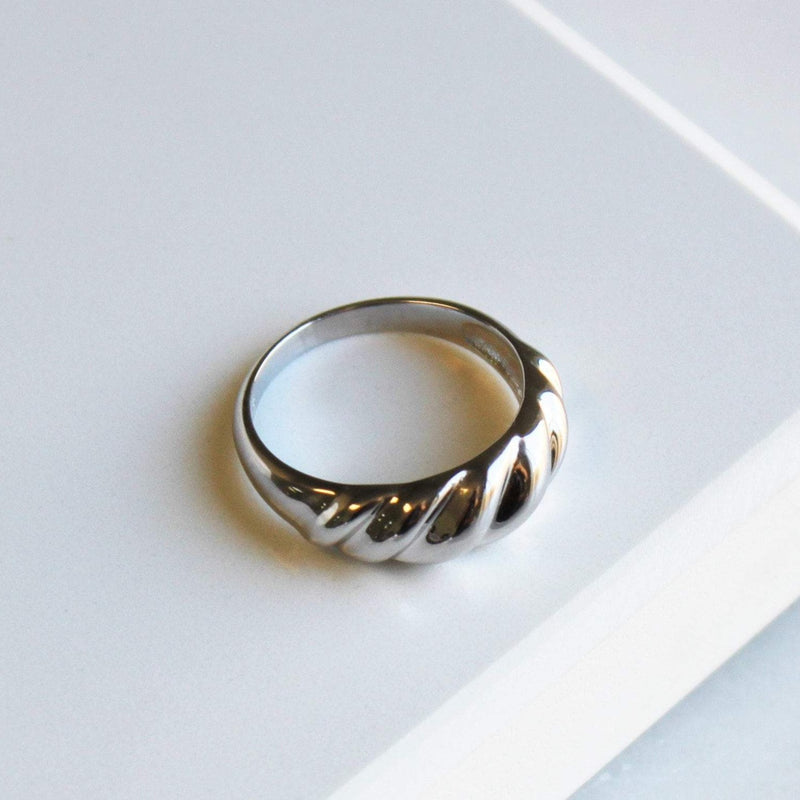 Silver Croissant Ring
